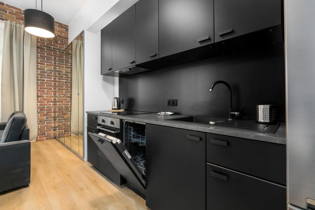 Apartment Poznan Mtp Chelmonskiego By Noclegi Renters エクステリア 写真