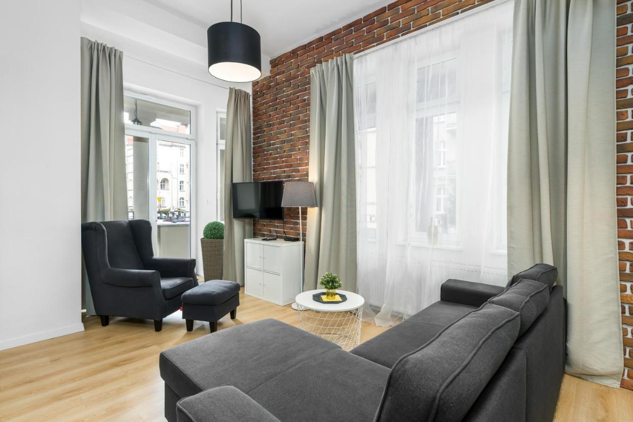 Apartment Poznan Mtp Chelmonskiego By Noclegi Renters エクステリア 写真