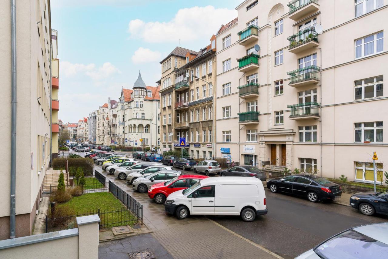 Apartment Poznan Mtp Chelmonskiego By Noclegi Renters エクステリア 写真