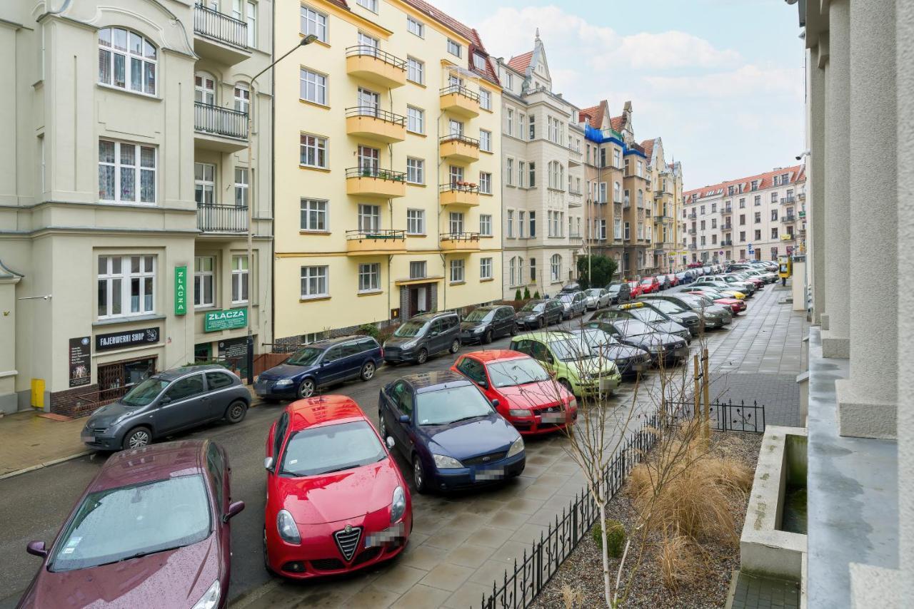 Apartment Poznan Mtp Chelmonskiego By Noclegi Renters エクステリア 写真