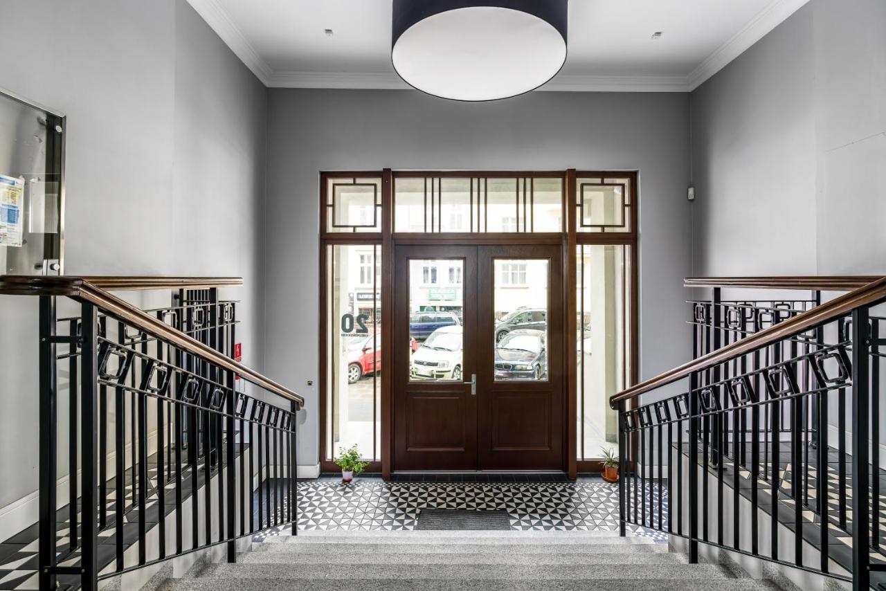 Apartment Poznan Mtp Chelmonskiego By Noclegi Renters エクステリア 写真