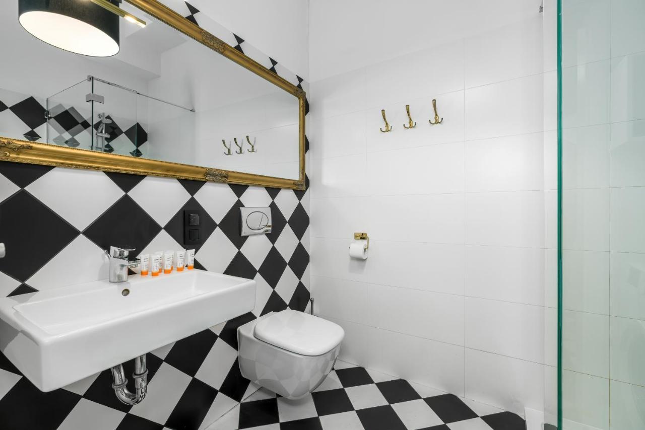 Apartment Poznan Mtp Chelmonskiego By Noclegi Renters エクステリア 写真