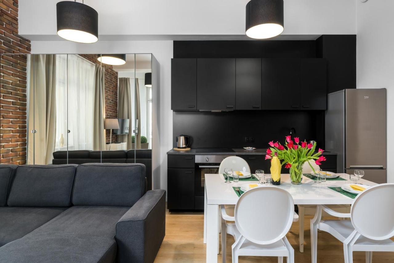 Apartment Poznan Mtp Chelmonskiego By Noclegi Renters エクステリア 写真